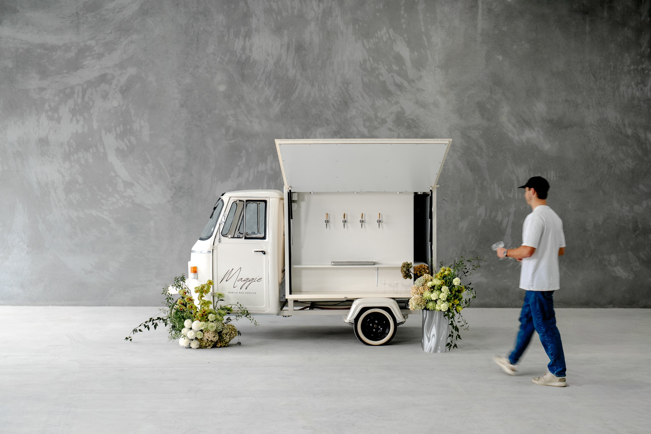 Maggie's Mobile Bar